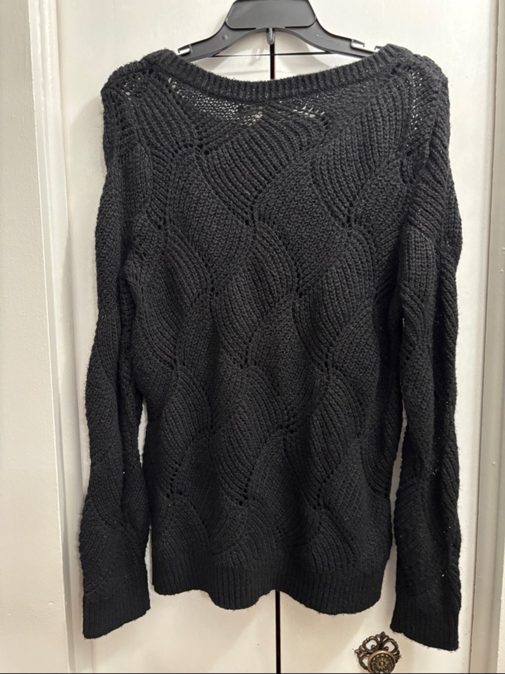 LC Lauren Conrad Black Cable Knit Scoop Neck Sweater - Picture 4 of 4